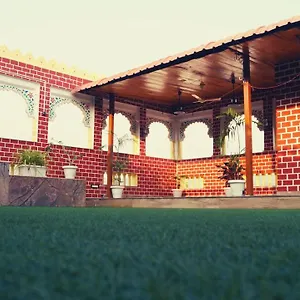 Hotel Spring Sky By Shrigo, Udaipur