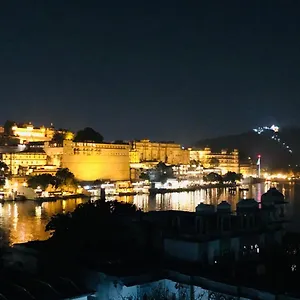 Guest house Nirvana Lakeside, Udaipur