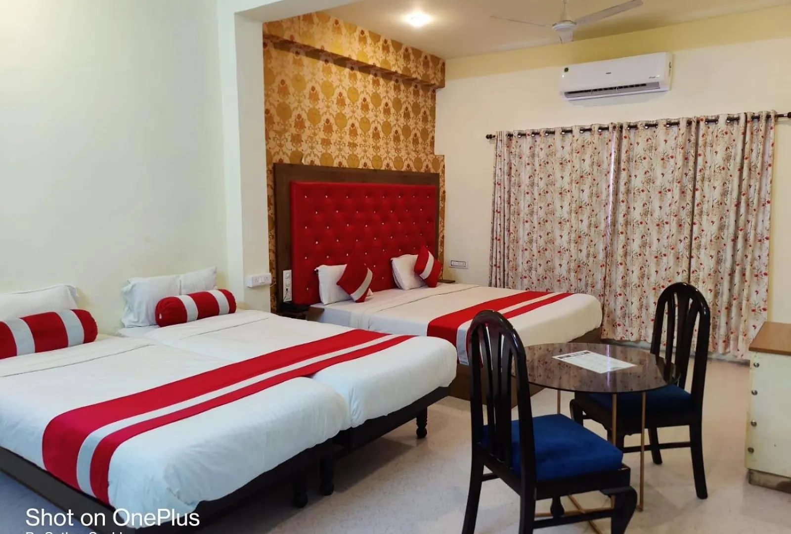 Hotel Tree Of Heaven Udaipur 2*,